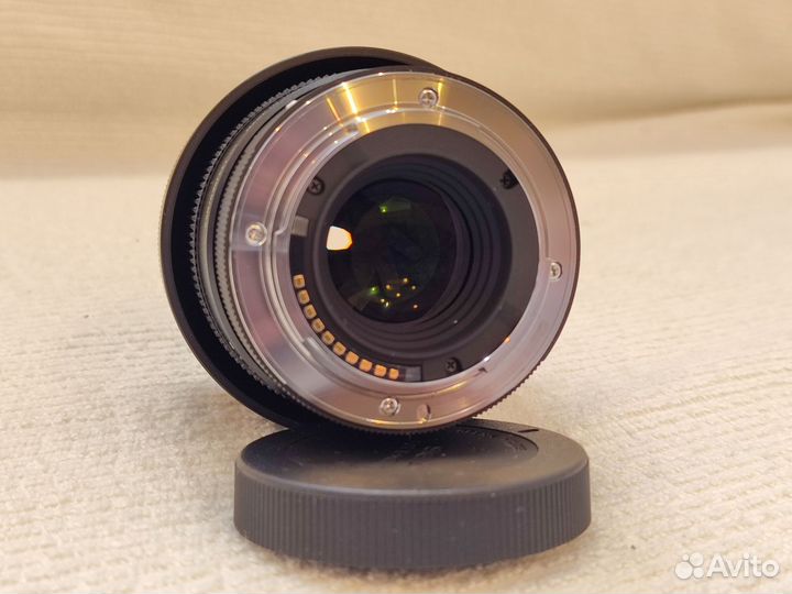 Объектив Sigma 30mm 1.4 sony E