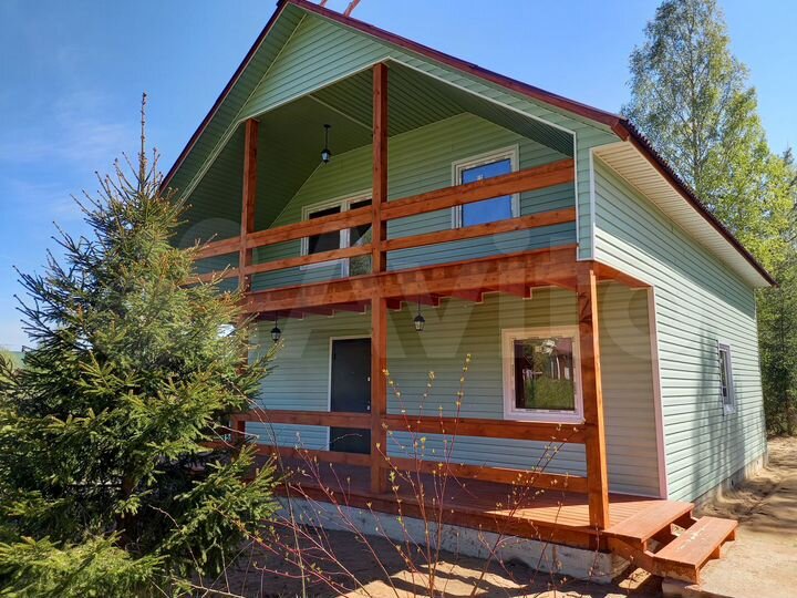 Коттедж 165 м² на участке 10 сот.