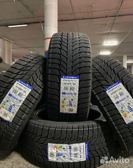 Triangle PL01 275/45 R21