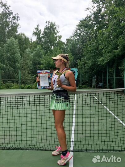 Тренер по теннису