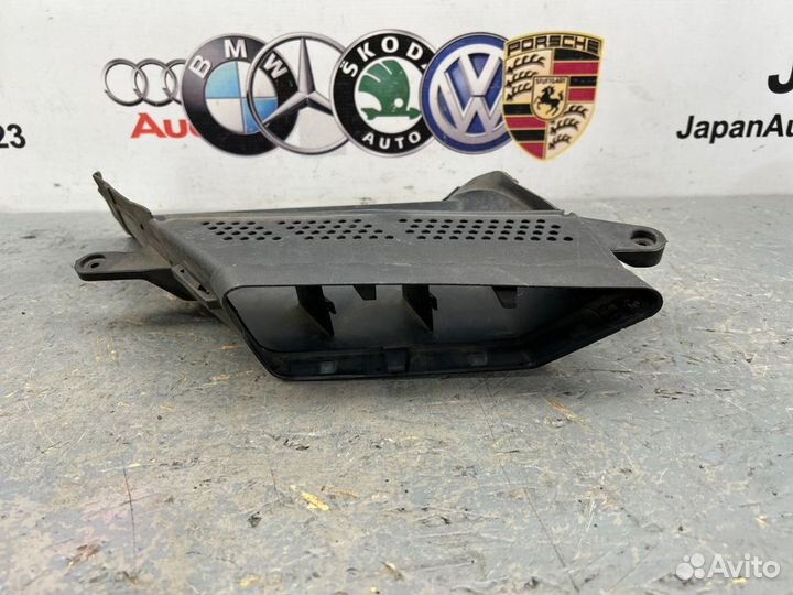 Воздухозаборник Audi A4 B8 1.8 cabb 2008