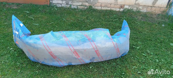 Бампер Toyota 52119-1E920