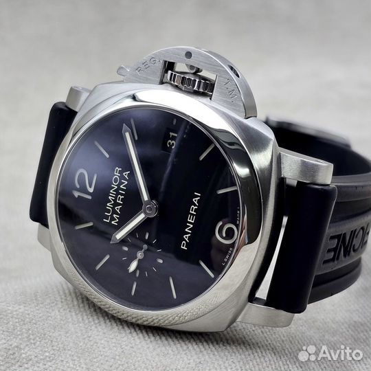 Panerai Luminor Marina 42 mm