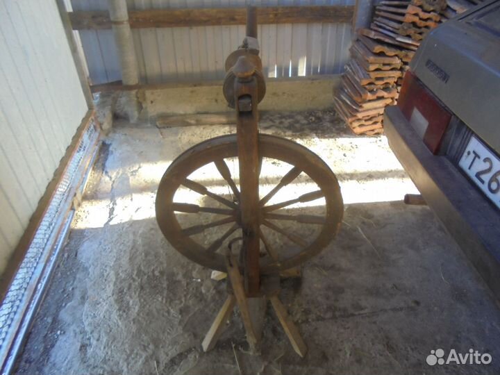 Прялка деревянная