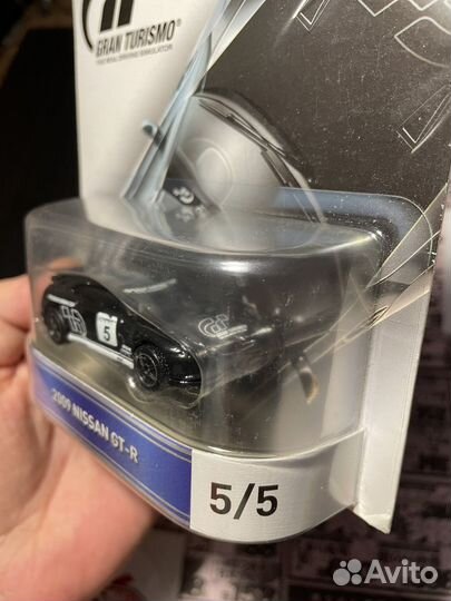 Hot Wheels 2009 Nissan GT-R Gran Turismo