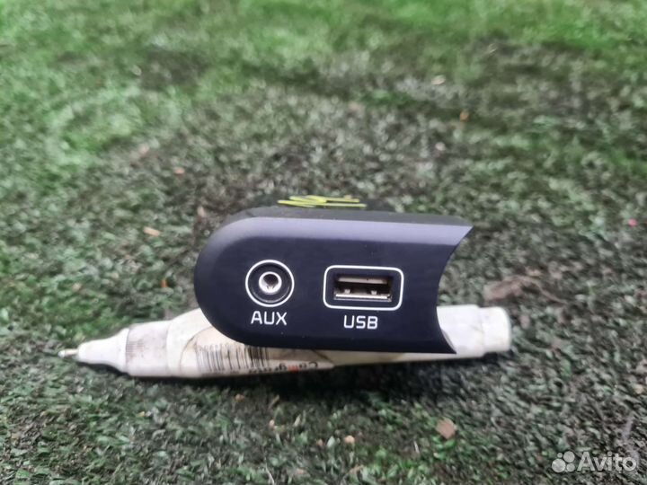 Разъем вход AUX USB Kia Ceed 2 JD