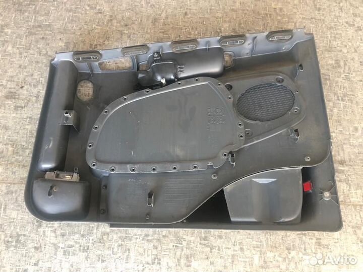 1486792 Обшивка двери левая Scania 5-series