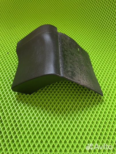 Рейндж ровер спорт 1 накладка крыла порога правая