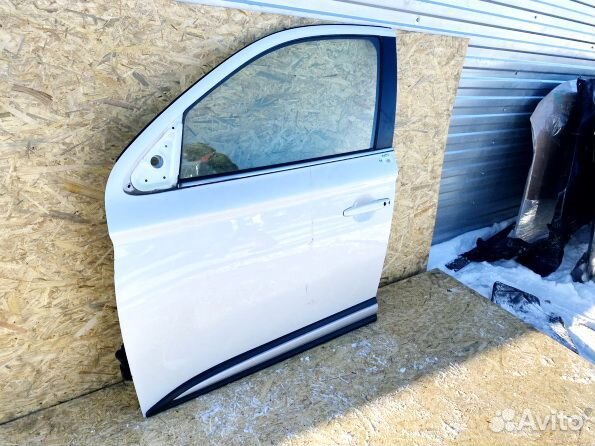 Дверь боковая левая Mitsubishi Outlander 3