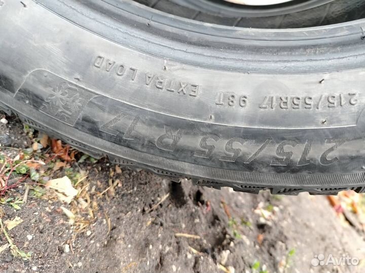 Michelin X-Ice North 4 215/55 R17