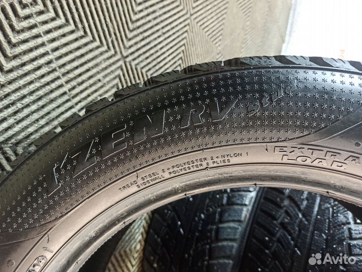 Kumho I'Zen RV Stud KC16 235/55 R18 104T