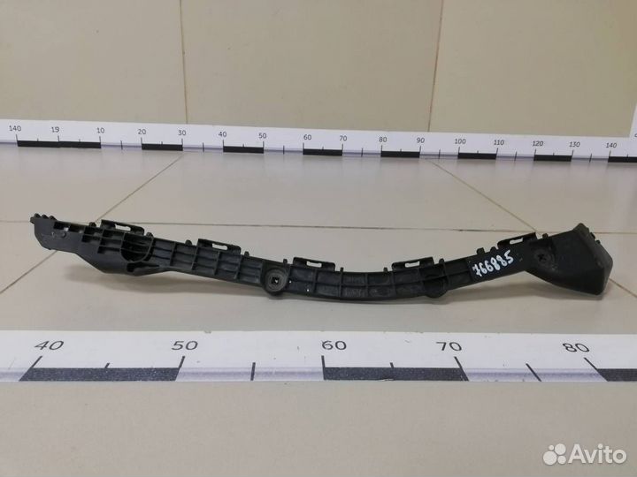 Направляющая заднего бампера левая Toyota Corolla