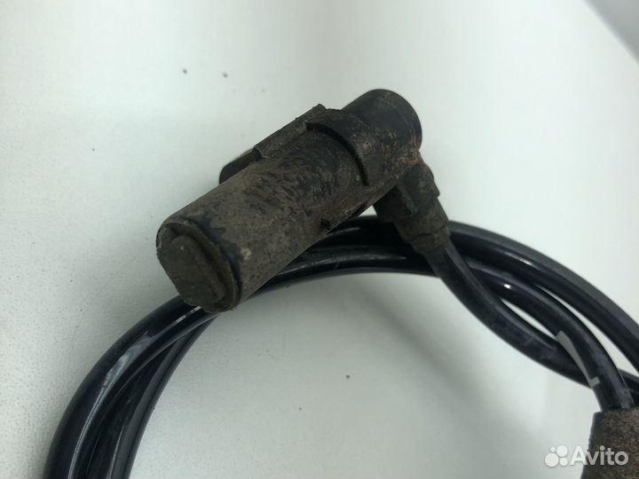 Датчик ABS задний правый Мерседес 2205400517