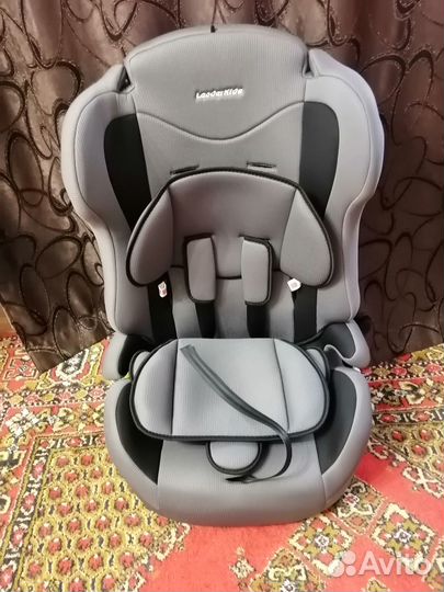Детское автокресло