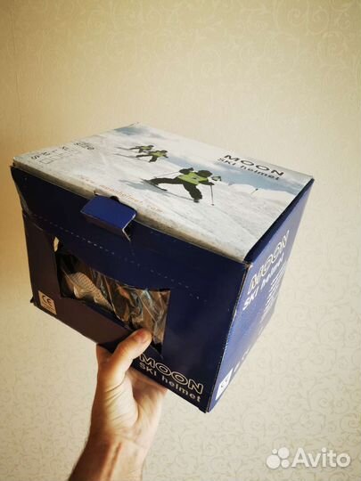 Горнолыжный шлем