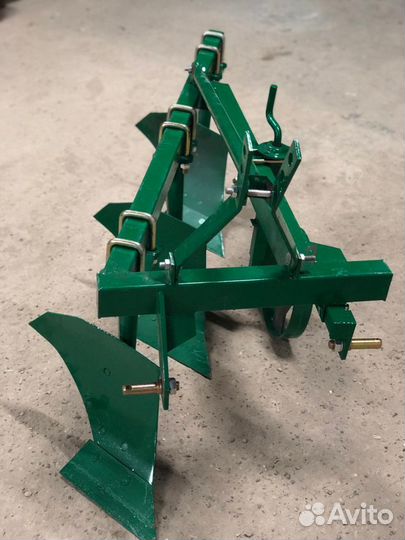 Плуг УРАЛЕЦ 1L-220, 2023