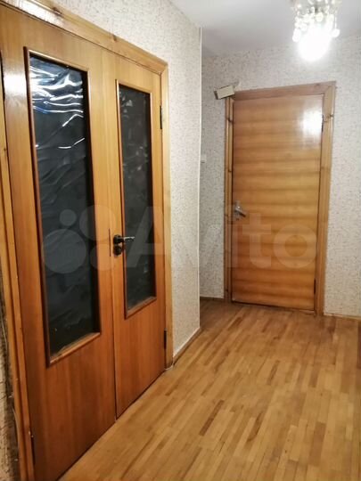 1-к. квартира, 42 м², 3/6 эт.