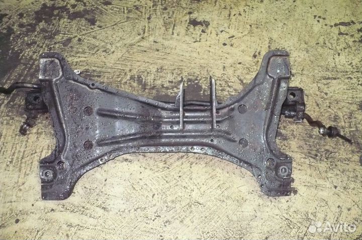 Подрамник передний Фольксваген Шаран 1996 2010