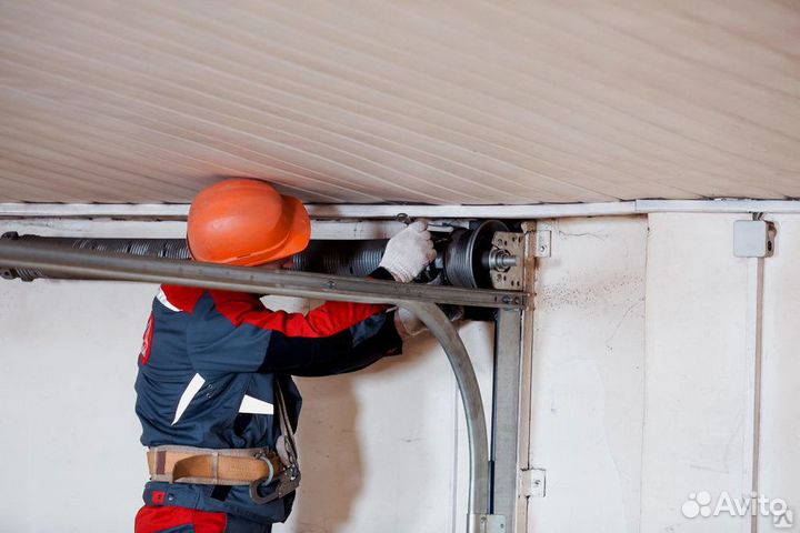 Ремонт секционных ворот, автоматики, шлагбаумов