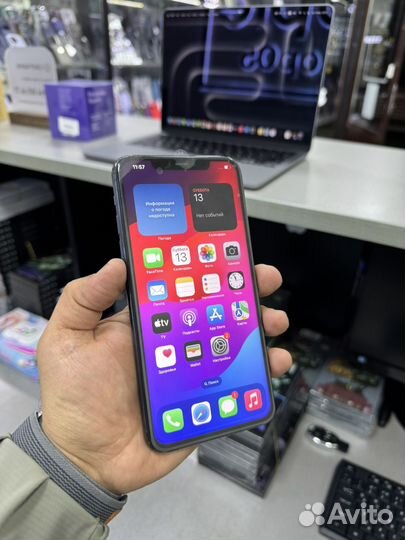 iPhone 11 Pro Max, 64 ГБ