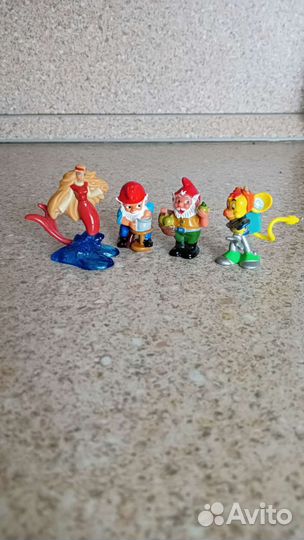 Игрушки из киндера