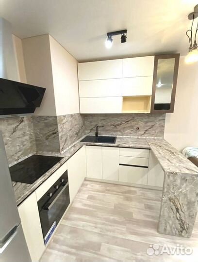 Кухонный гарнитур угловой