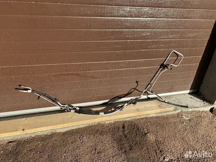 Трубка гур Форд Фокус 1.6 2012