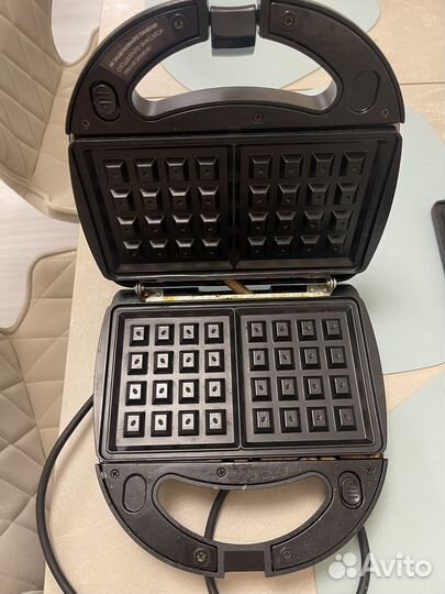 Вафельница б/у