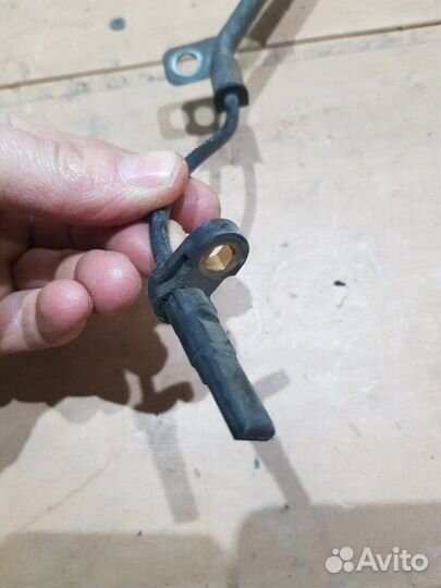 Датчик abs задний левый Subaru Legacy BL5