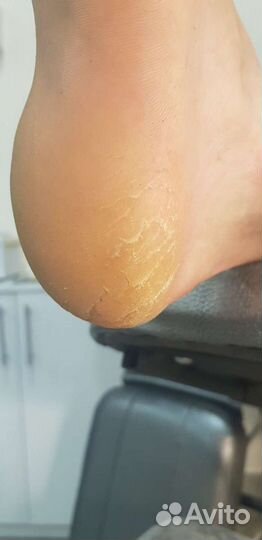 Маникюр, педикюр