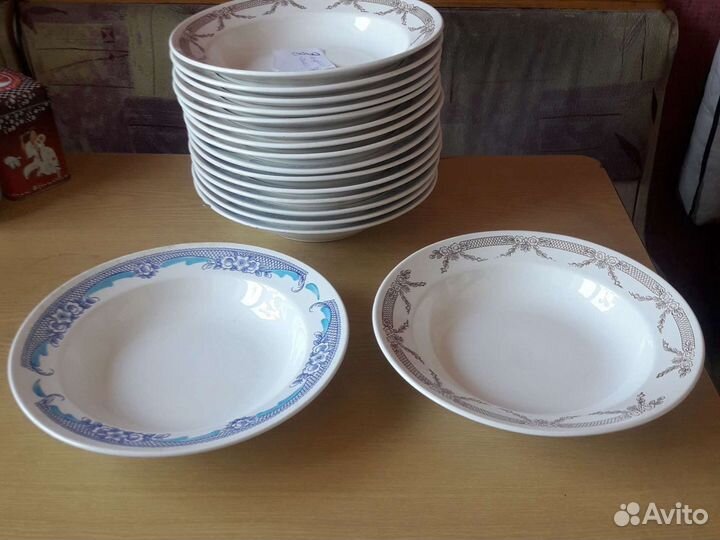 Тарелки новые зик, молочники
