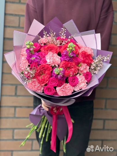 Букеты нежно-сиреневого и розового цвета. Доставка