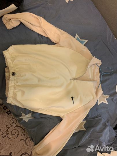 Спортивный костюм женский Nike