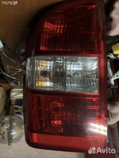 Фара задняя левая Kia Carnival2 (Sedona) 2006-2011