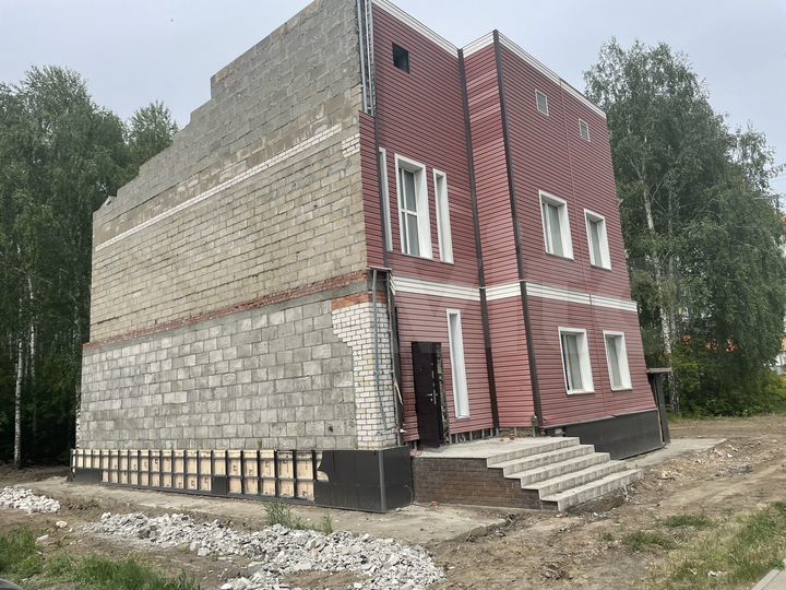 Здание, 360 м²