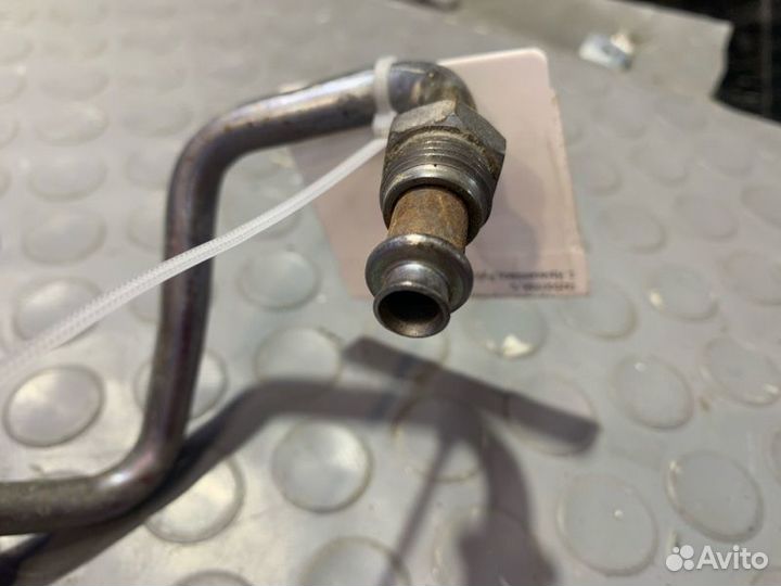 Трубка гур Renault Duster 1