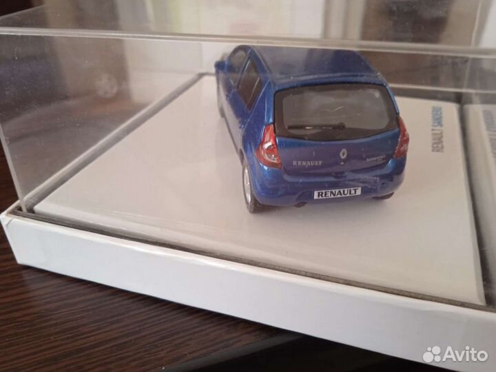 Модель Renault Sandero масштаб 1:43