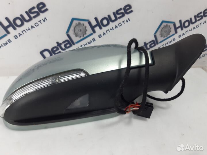 Зеркало правое Skoda Octavia A5 1.4 TSI caxa 2011