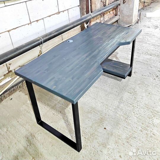 Компьютерный стол лофт