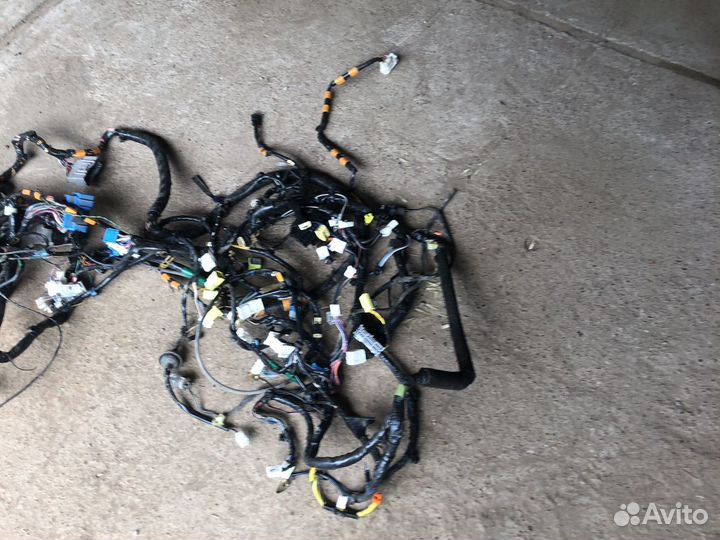 Мазда 2 de проводка салонная