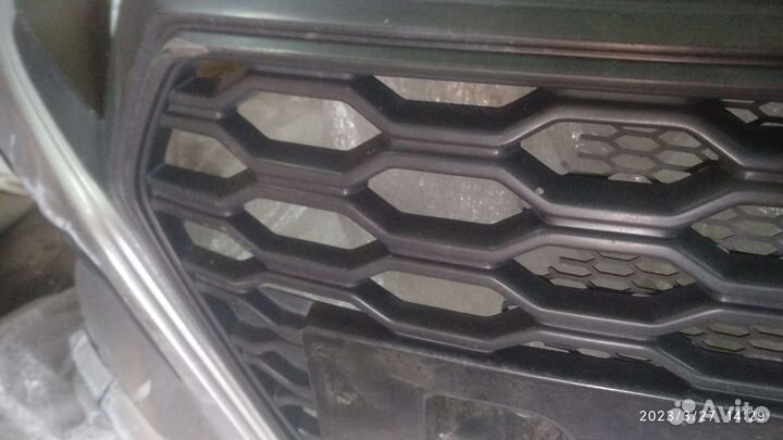 Передний бампер LADA vesta битый