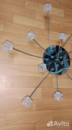 Люстра с галогеновыми лампочками