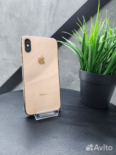 iPhone Xs, 64 ГБ