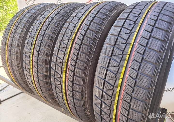 Bridgestone Blizzak Revo GZ 215/60 R17 96Q