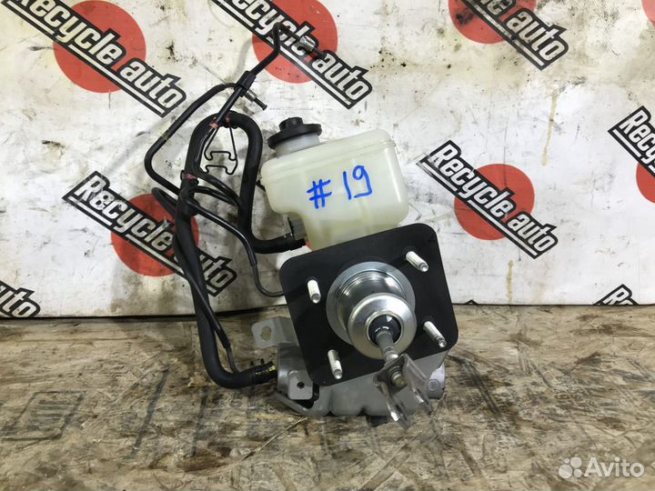 Главный тормозной цилиндр toyota crown AWS210 2arf