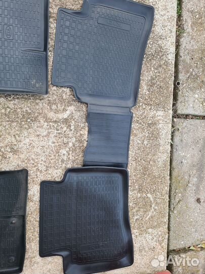 Автомобильные коврики резиновые на kia rio X