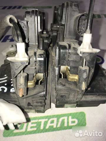 Замок двери задний правый Bmw 320I седан бензин