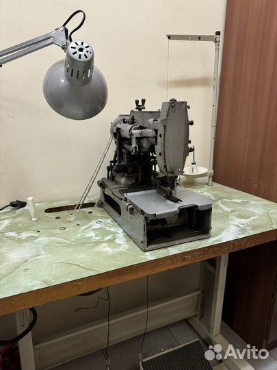 Петельная швейная машина бу