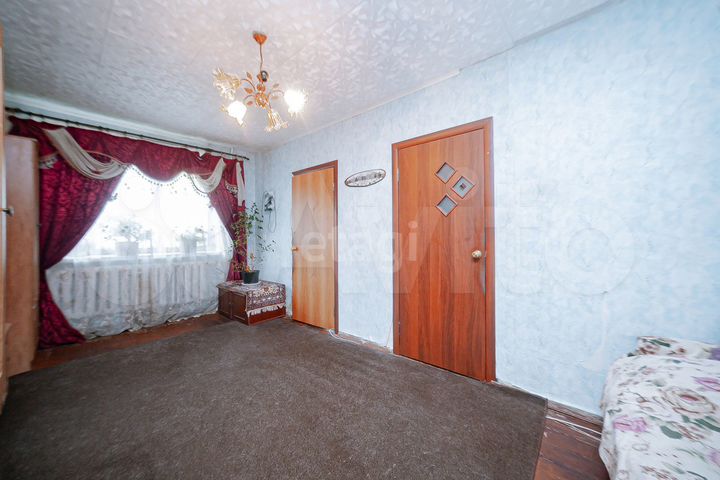 4-к. квартира, 61 м², 1/5 эт.
