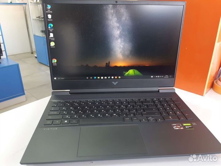 Ноутбук HP victus 16